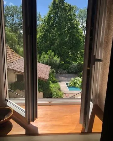 Le Moulin De Longchamp - Bed & Breakfast